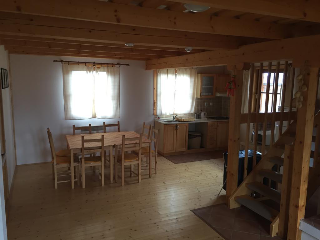 Chatyliptov-Drevenice Liptovsky Trnovec V Srdci Liptova Kamer foto