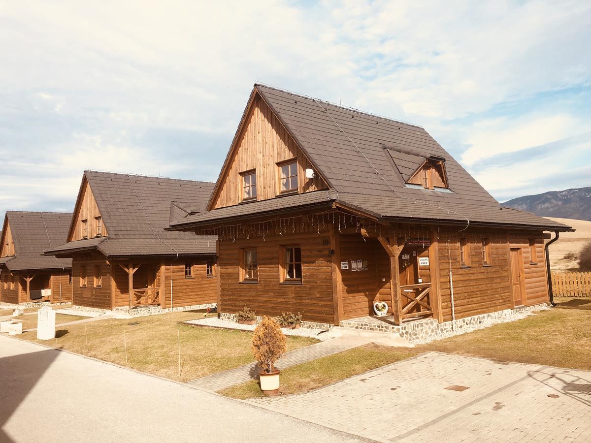 Chatyliptov-Drevenice Liptovsky Trnovec V Srdci Liptova Buitenkant foto